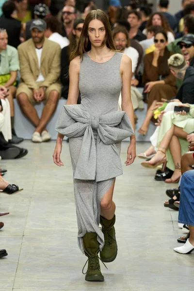 Look 39